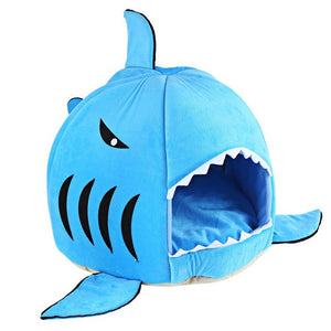 WARM COZY SHARK CAT HOUSE