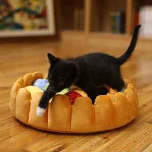 CUTE FRUIT TART CAT BED